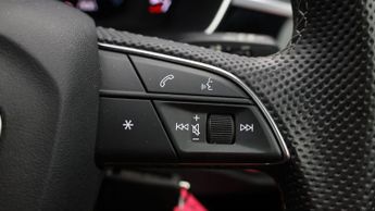 Audi Q3 TFSI S LINE