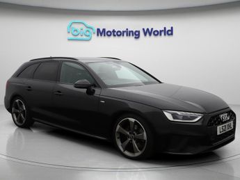 Audi A4 AVANT TFSI S LINE BLACK EDITION