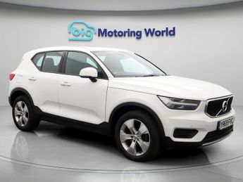 Volvo XC40 D3 MOMENTUM