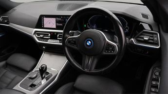 BMW 3 Series 330E M SPORT