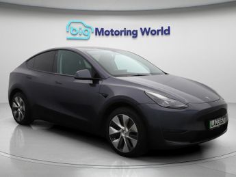 Tesla Model Y LONG RANGE AWD