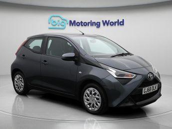 Toyota AYGO VVT-I X-PLAY