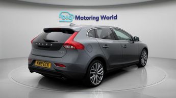 Volvo V40 T3 INSCRIPTION EDITION