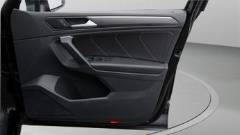 Volkswagen Tiguan R-LINE TSI DSG