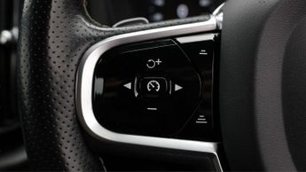 Volvo XC60 D5 POWERPULSE R-DESIGN AWD