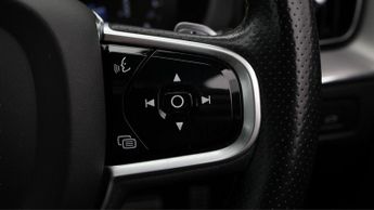 Volvo XC60 D5 POWERPULSE R-DESIGN AWD