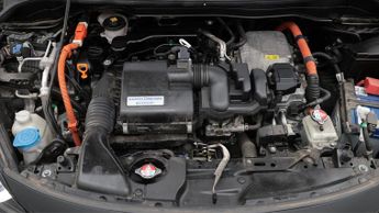 Honda Jazz I-MMD CROSSTAR EX