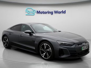 Audi E-Tron QUATTRO BASE
