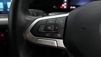 Volkswagen Golf LIFE ETSI DSG