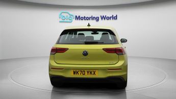 Volkswagen Golf LIFE ETSI DSG