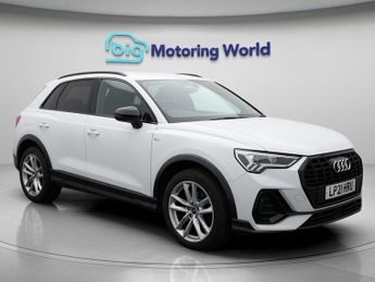 Audi Q3 TFSI S LINE BLACK EDITION
