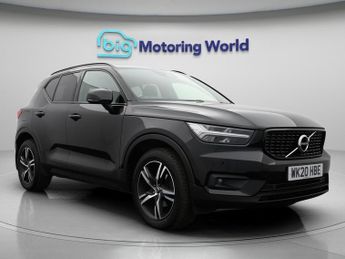 Volvo XC40 T3 R-DESIGN