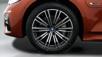BMW 3 Series 330E M SPORT