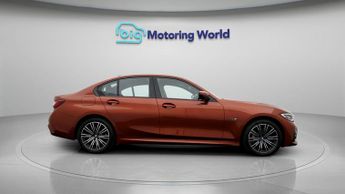 BMW 3 Series 330E M SPORT