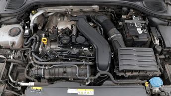 Volkswagen Golf ACTIVE ETSI DSG