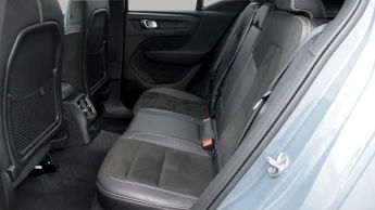 Volvo XC40 RECHARGE T5 R-DESIGN PRO