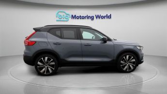 Volvo XC40 RECHARGE T5 R-DESIGN PRO