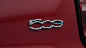 Fiat 500e RED
