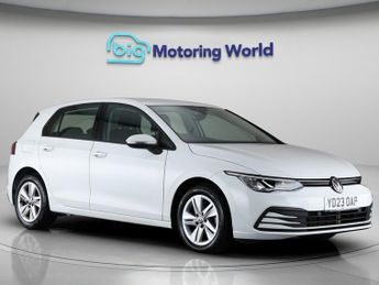 Volkswagen Golf LIFE TSI