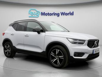 Volvo XC40 T3 R-DESIGN