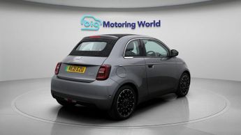 Fiat 500e C LA PRIMA