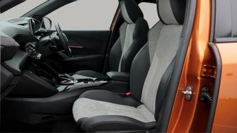 Peugeot E-2008 GT