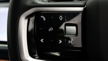 Land Rover Range Rover Velar SE
