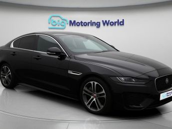 Jaguar XE R-DYNAMIC SE