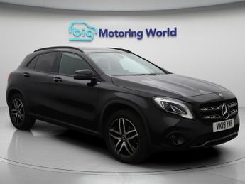 Mercedes GLA GLA 180 URBAN EDITION