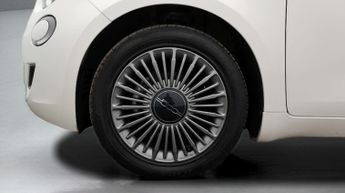 Fiat 500e ACTION