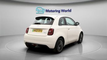 Fiat 500e ACTION