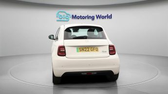 Fiat 500e ACTION