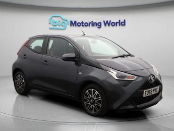 Toyota AYGO VVT-I X-PLAY X-SHIFT