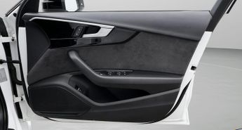 Audi A4 Avant AVANT TDI S LINE BLACK EDITION