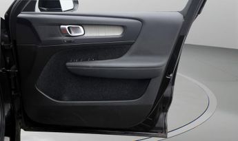 Volvo XC40 B4 INSCRIPTION PRO