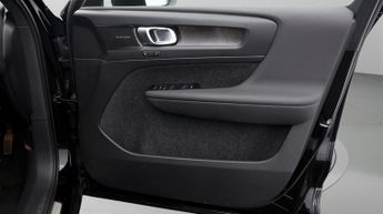 Volvo C40 RECHARGE PRO TWIN AWD