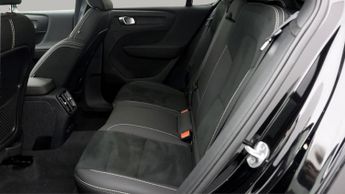Volvo C40 RECHARGE PRO TWIN AWD