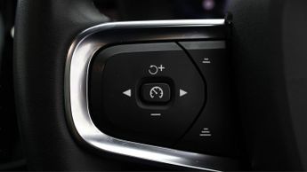 Volvo C40 RECHARGE PRO TWIN AWD