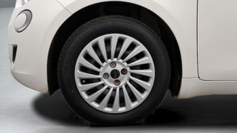 Fiat 500e ACTION