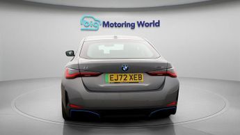 BMW i4 EDRIVE40 SPORT