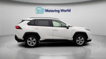 Toyota RAV4 VVT-I ICON