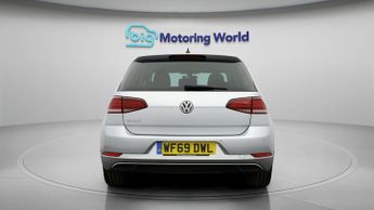 Volkswagen Golf MATCH TSI EVO DSG