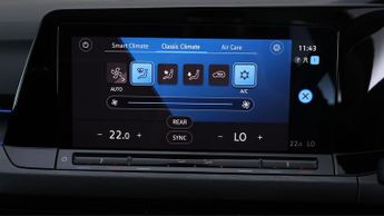Volkswagen Golf STYLE TDI DSG