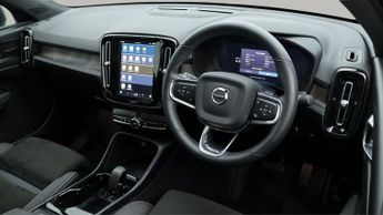 Volvo C40 RECHARGE PRO TWIN AWD