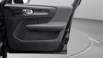 Volvo C40 RECHARGE PRO TWIN AWD
