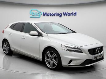 Volvo V40 T2 R-DESIGN EDITION