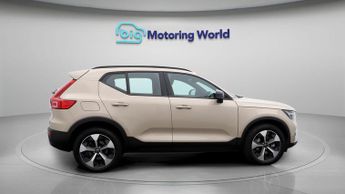 Volvo XC40 B4 PLUS