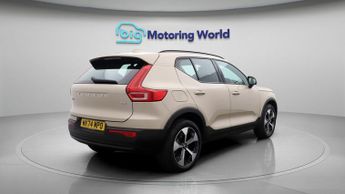 Volvo XC40 B4 PLUS
