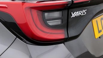 Toyota Yaris DYNAMIC