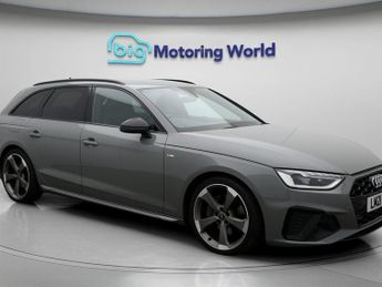 Audi A4 AVANT TFSI S LINE BLACK EDITION